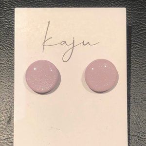 Kaju handcrafted lavender stud earrings